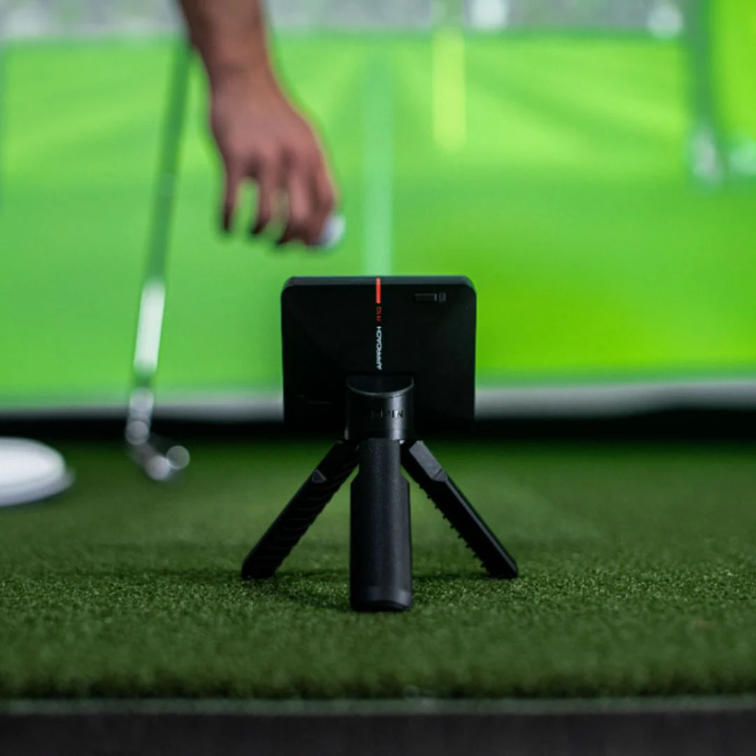 Garmin Approach R10 SIG8 Golf Simulator Package - Image 3